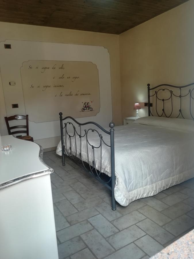 Il Casale Di Ginetto Guest House Каша Екстериор снимка